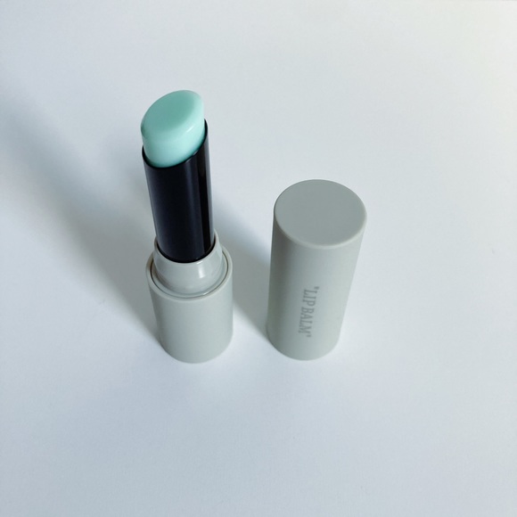 Brand New Off-white X Amorepacific Lip Balm - Picture 2 of 3